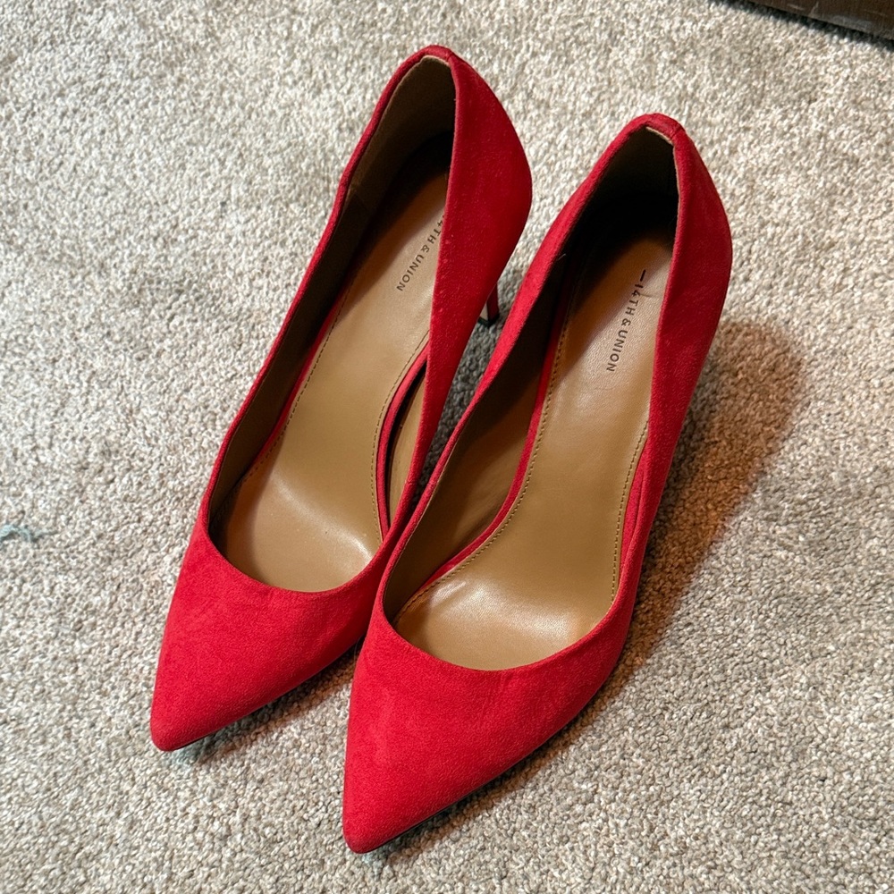 14th & Union Vibrant Red Heels